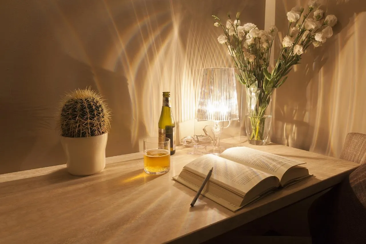 Bed and Breakfast Bronzino House Milano Italia