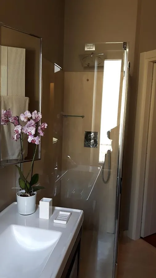 Bed and Breakfast Bronzino House Milano Italia